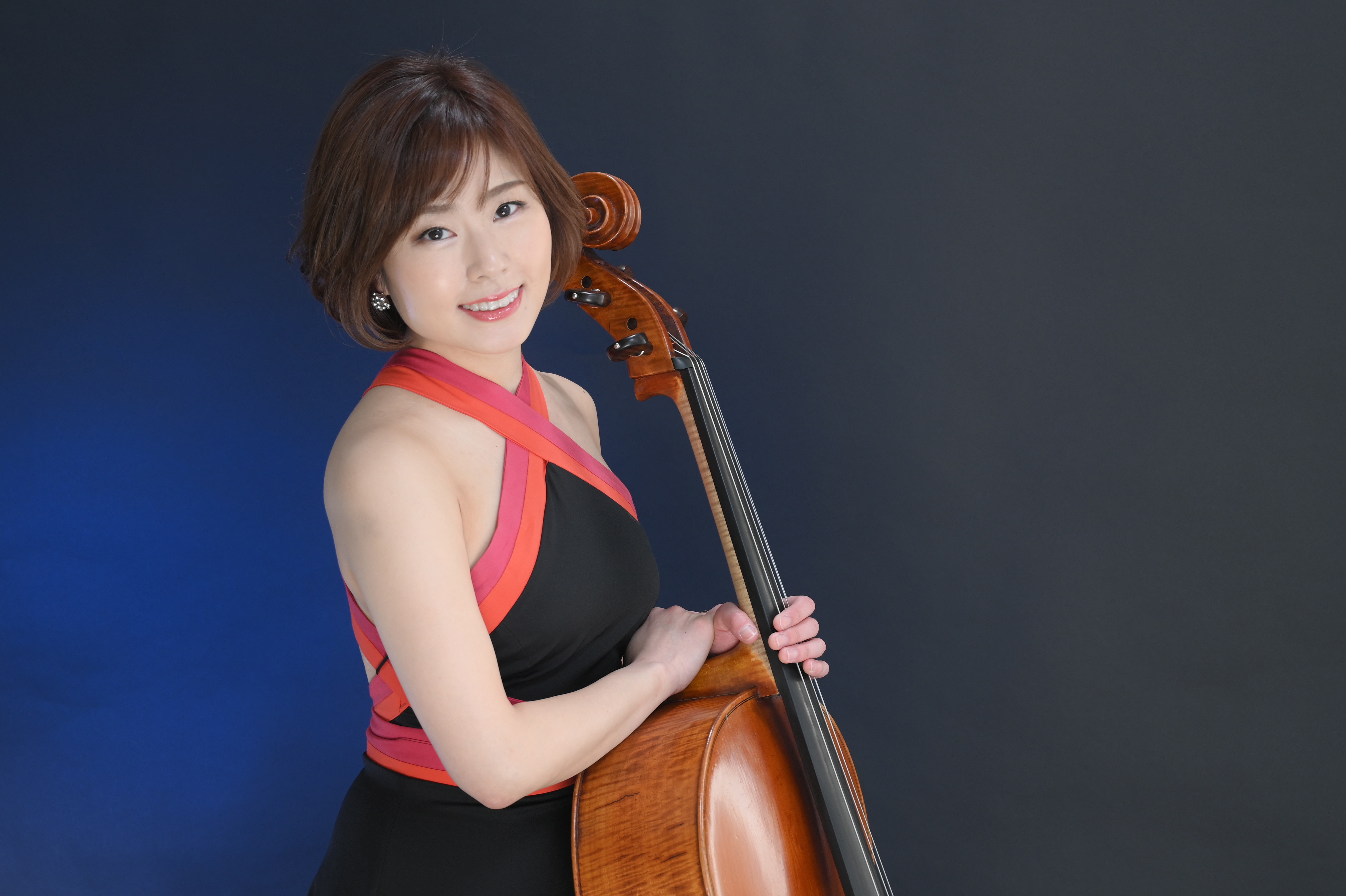 清水 詩織 先生